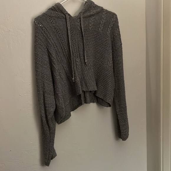 AE Gray Mix Stitch Hooded Semi-Cropped Sweater - Picture 2 of 5